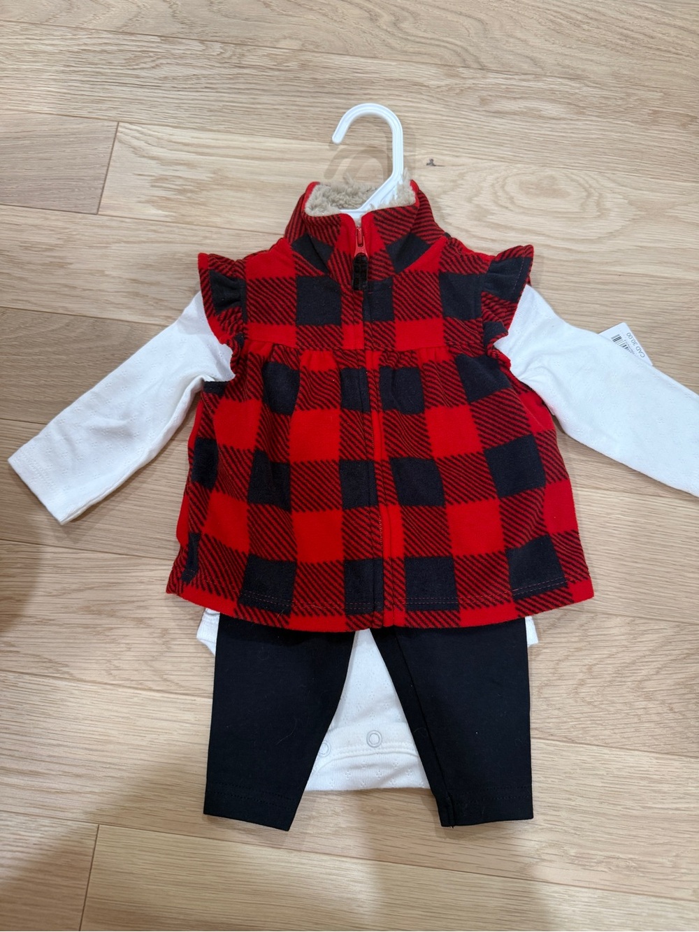 Carters Plaid 3 piece set in buffalo red check 3m